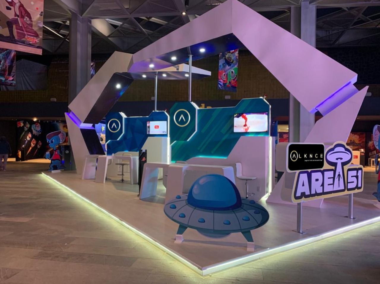 Stand temático Área 51